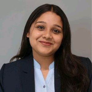 Kriti Kabra
(Financial Analyst)